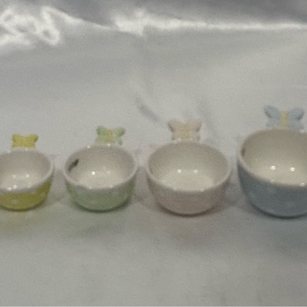 The bake shop pastel polka Dot and butterflies Measuring Cups
